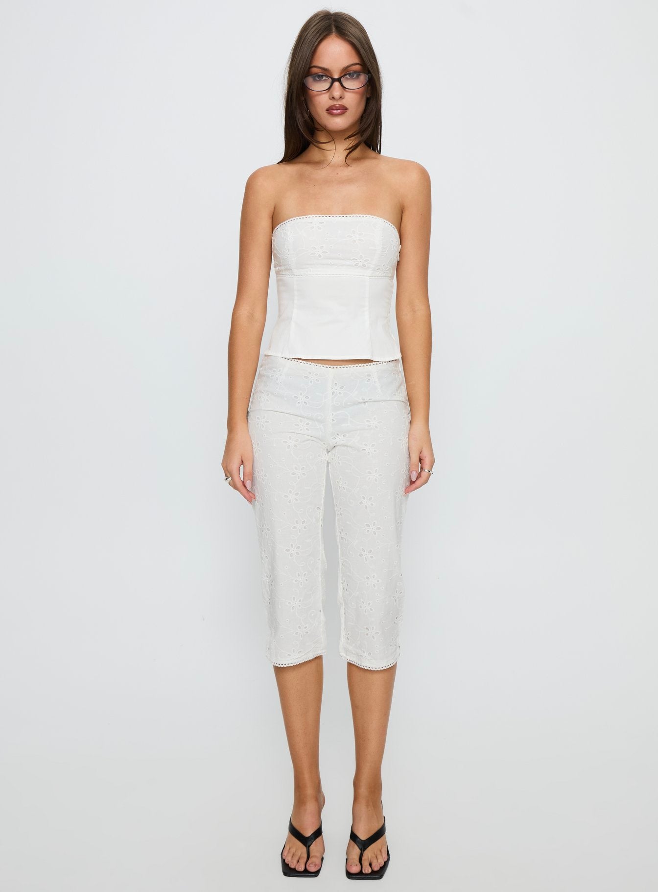 Pamella Anglaise Capri Pant White