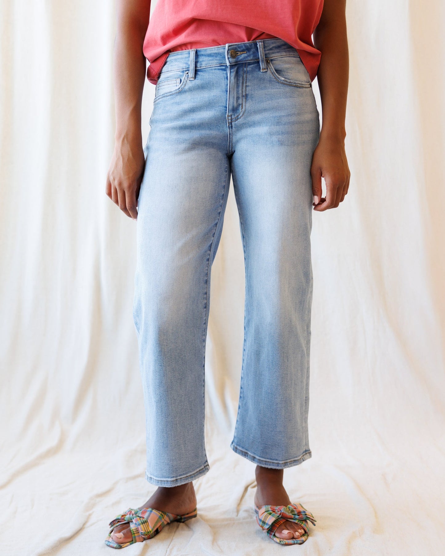Mid-Rise Straight Ankle Loose Fit