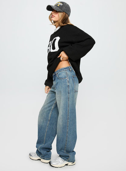 Motomami Mid Rise Barrel Leg Jeans Mid Blue Wash