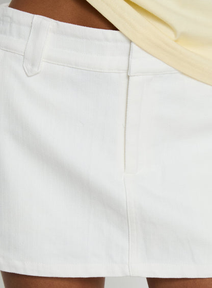 Ronica Skort White